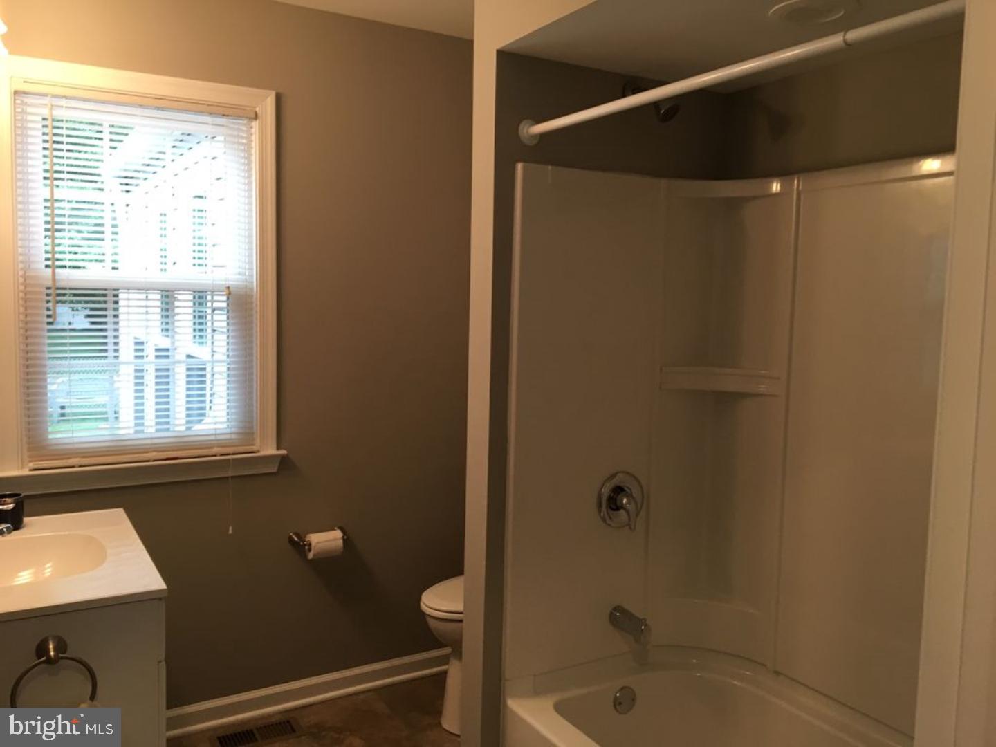 95 Shepherd Road Cherry Hill, NJ 08034 - Photo 8 of 14