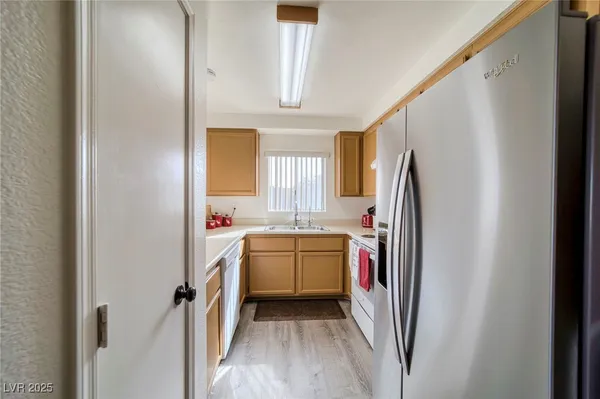 $192,000 | 2173 Aspen Mirror Way, Unit 101, Laughlin, NV 89029