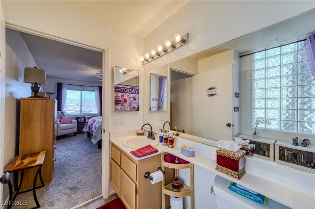 $192,000 | 2173 Aspen Mirror Way, Unit 101, Laughlin, NV 89029