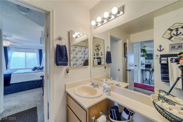 $192,000 | 2173 Aspen Mirror Way, Unit 101, Laughlin, NV 89029