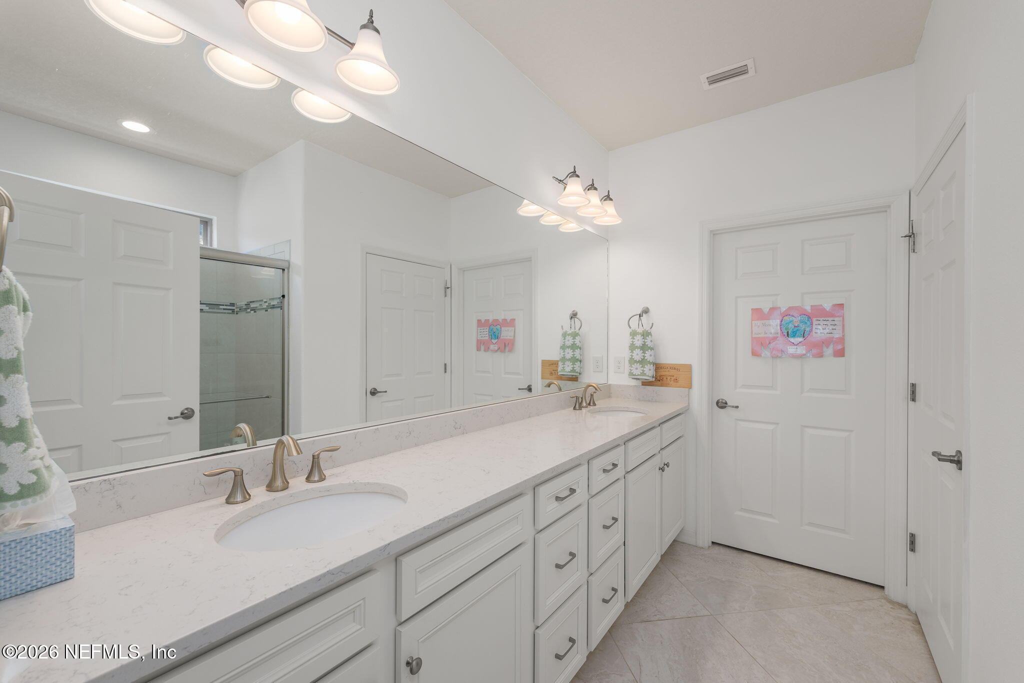 552 Tree Side Lane Ponte Vedra, FL 32081 - Photo 13 of 26 Ensuite with Double Vanity