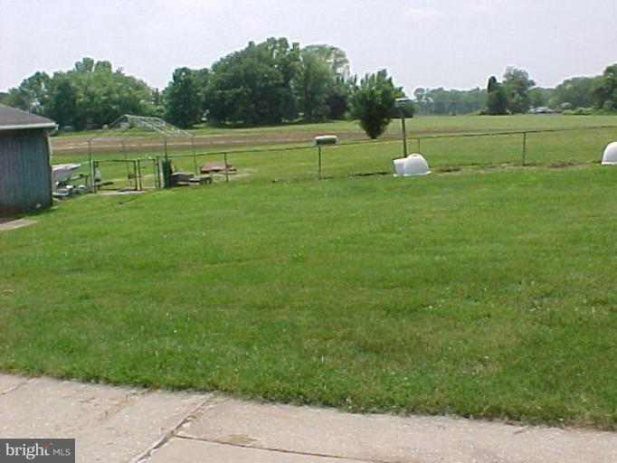 10 Bowman Road Churchville, MD 21028 - Photo 14 of 17 Back yard