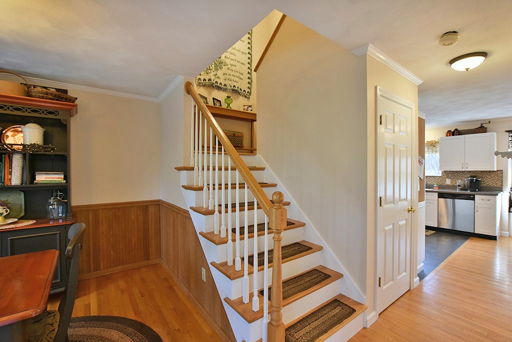 106 Howard Avenue Scituate, RI 02831 - Photo 11 of 29