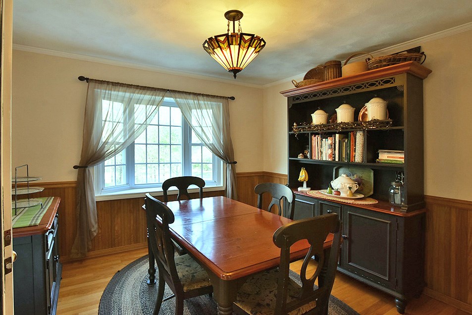 106 Howard Avenue Scituate, RI 02831 - Photo 10 of 29