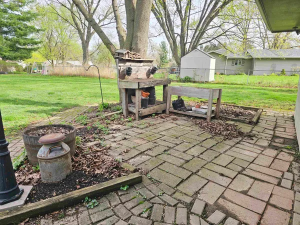 $269,900 | 6135 Halverson Drive, Rockford, IL 61109