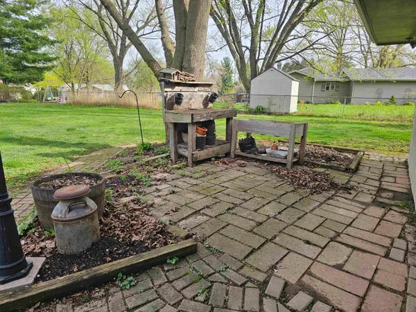 $269,900 | 6135 Halverson Drive, Rockford, IL 61109