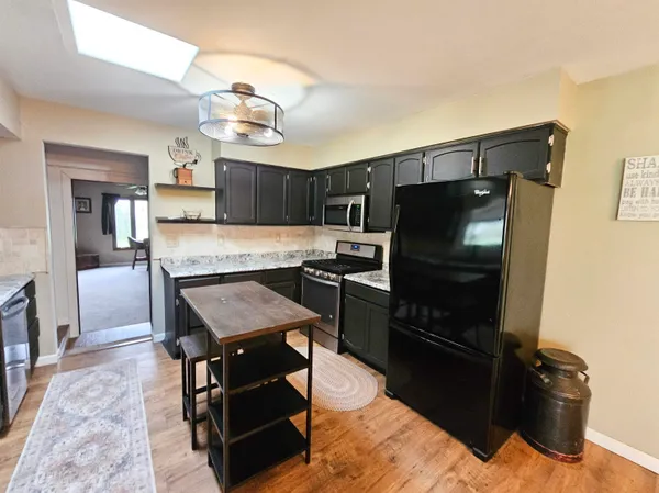 $269,900 | 6135 Halverson Drive, Rockford, IL 61109