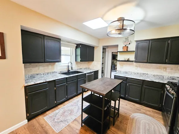 $269,900 | 6135 Halverson Drive, Rockford, IL 61109