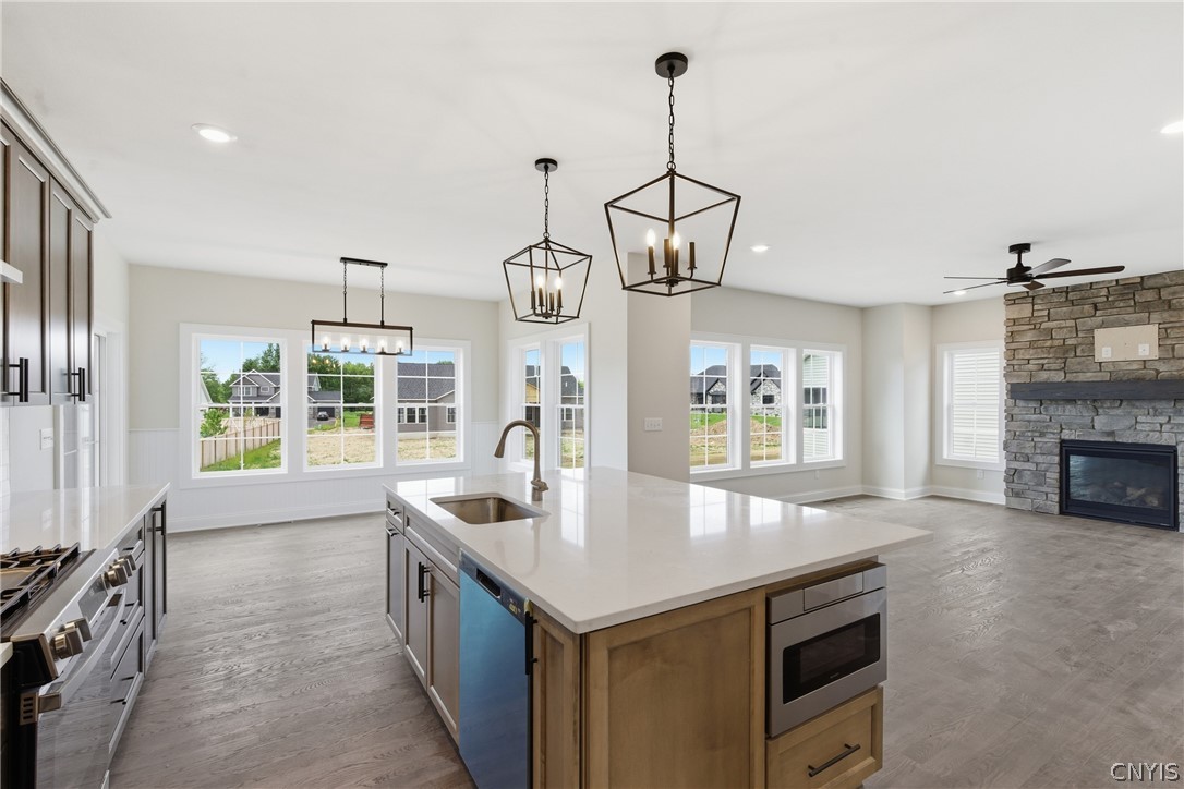 8030 Frst Rdg Lane Lysander, NY 13027 - Photo 4 of 19