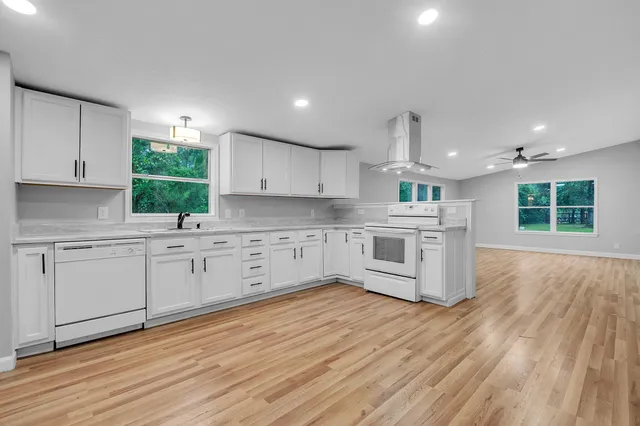 $164,900 | 1190 County Road 3260, Colmesneil, TX 75938