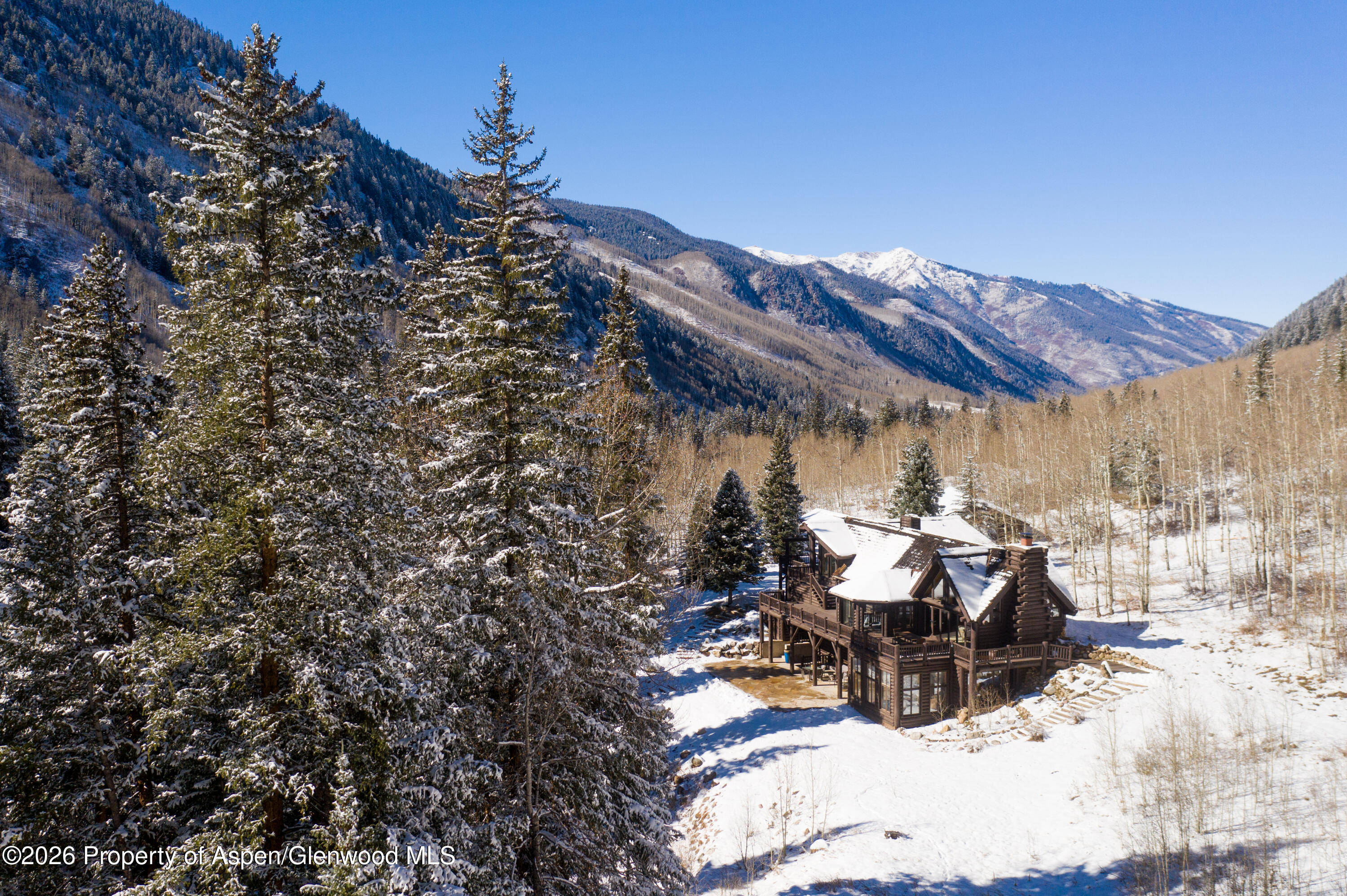 27-33 Fall Creek Road Aspen, CO 81612 - Photo 14 of 27 1T.Wilkinson_CasaC_Snow