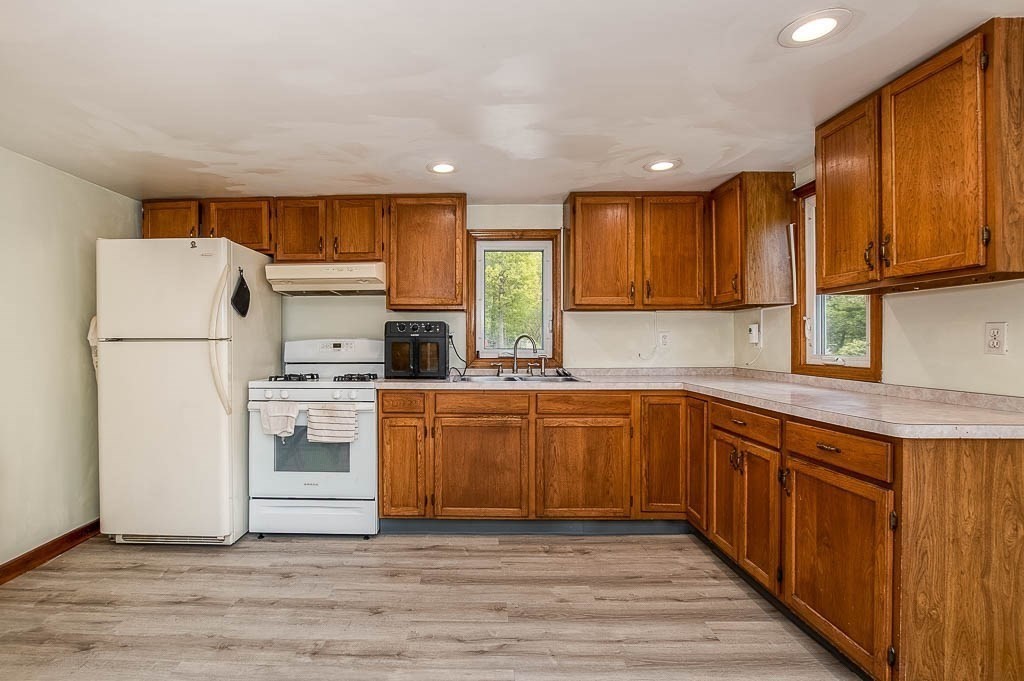 1397 State Road Plymouth, MA 02360 - Photo 2 of 27 Gallery Image 2