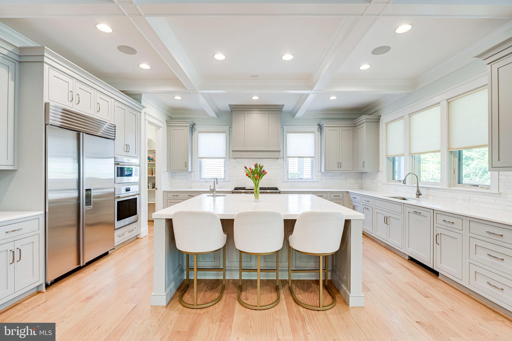 7020 Capitol View Drive McLean, VA 22101 - Photo 11 of 46 Kitchen