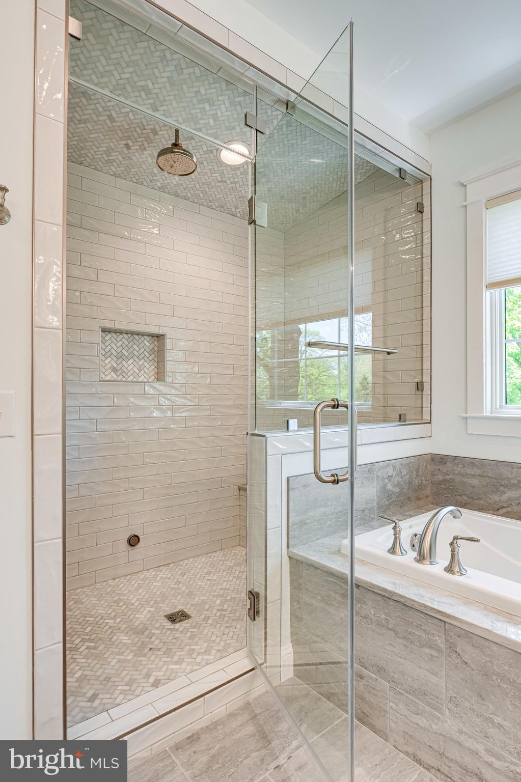 7020 Capitol View Drive McLean, VA 22101 - Photo 27 of 46 Owners bathroom with Steam Shower