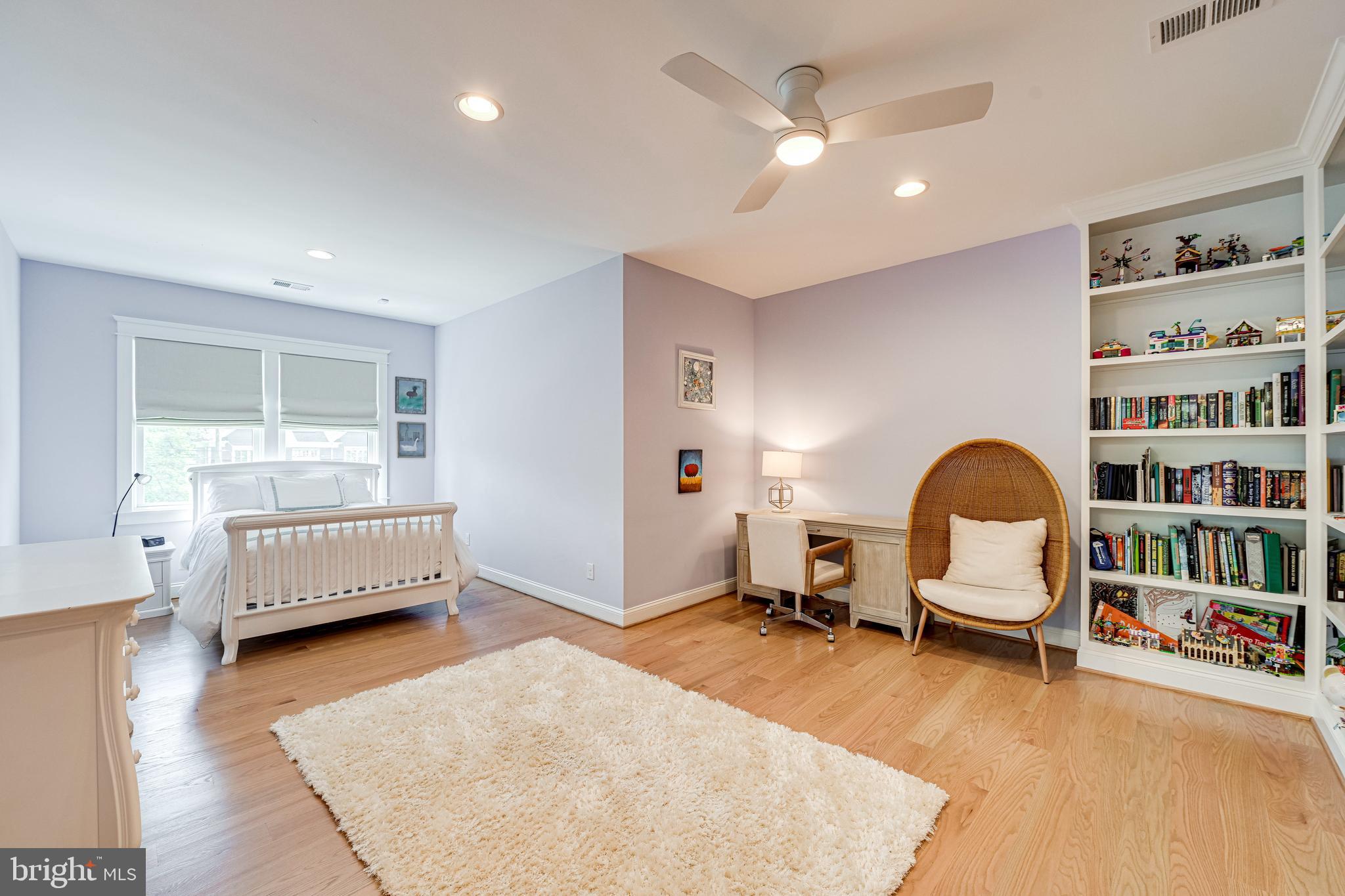 7020 Capitol View Drive McLean, VA 22101 - Photo 30 of 46 Bedroom