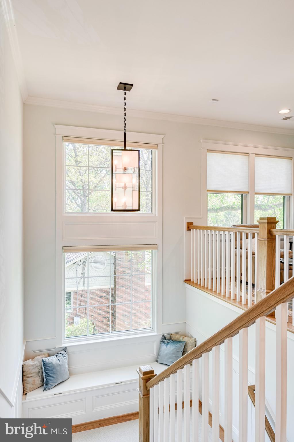 7020 Capitol View Drive McLean, VA 22101 - Photo 34 of 46 Upper Level