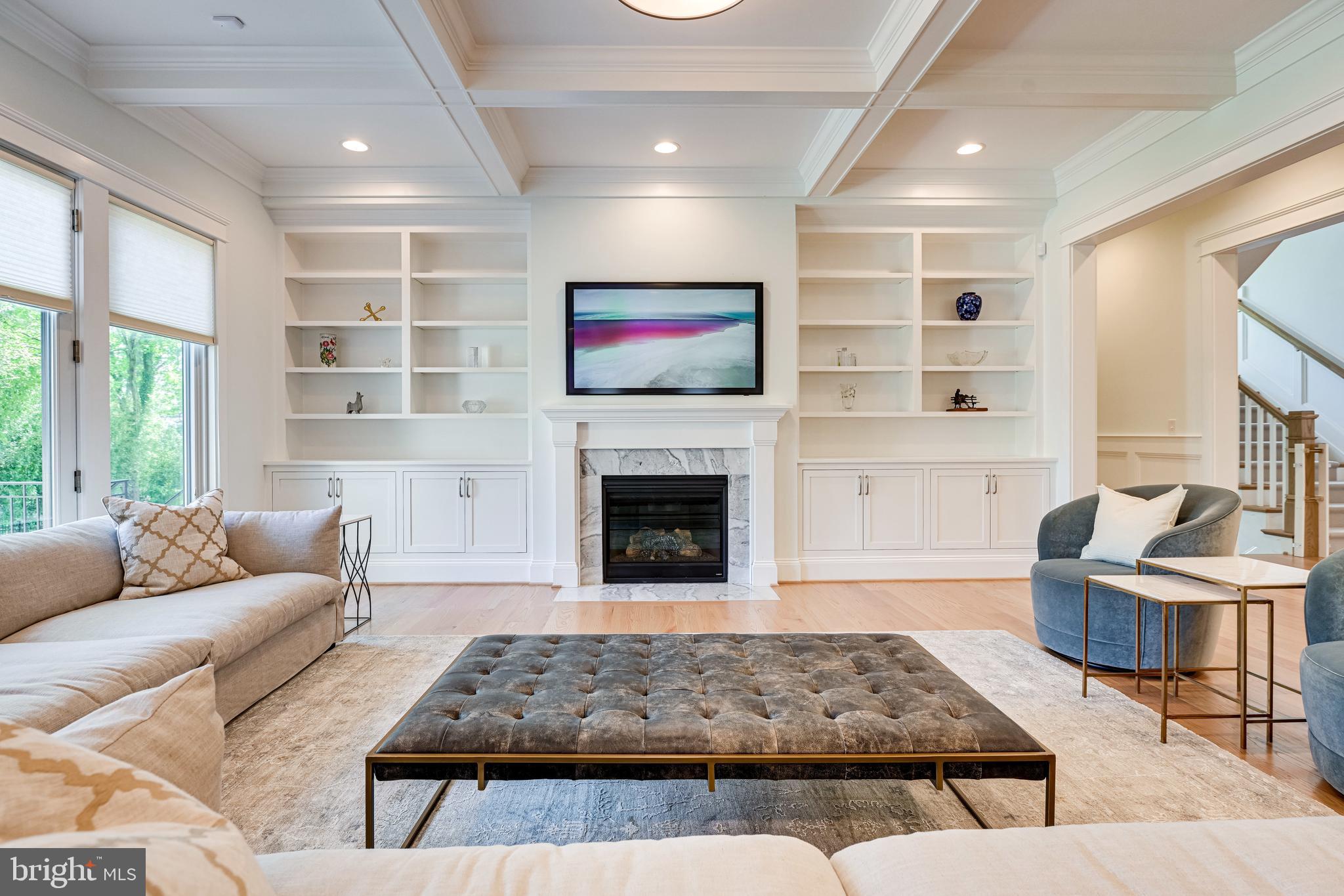 7020 Capitol View Drive McLean, VA 22101 - Photo 4 of 46 Family Room