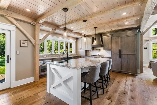 $2,100,000 | 849 River Road, Weare, NH 03281