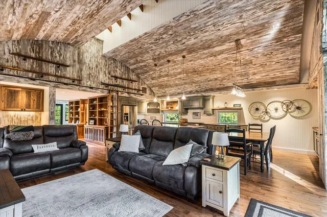 $2,100,000 | 849 River Road, Weare, NH 03281