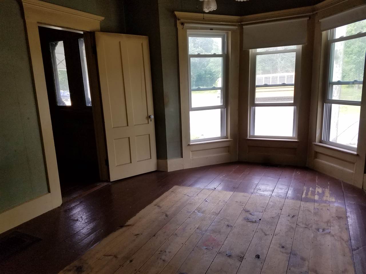 75 South Barnstead Road Barnstead, NH 03225 - Photo 3 of 38