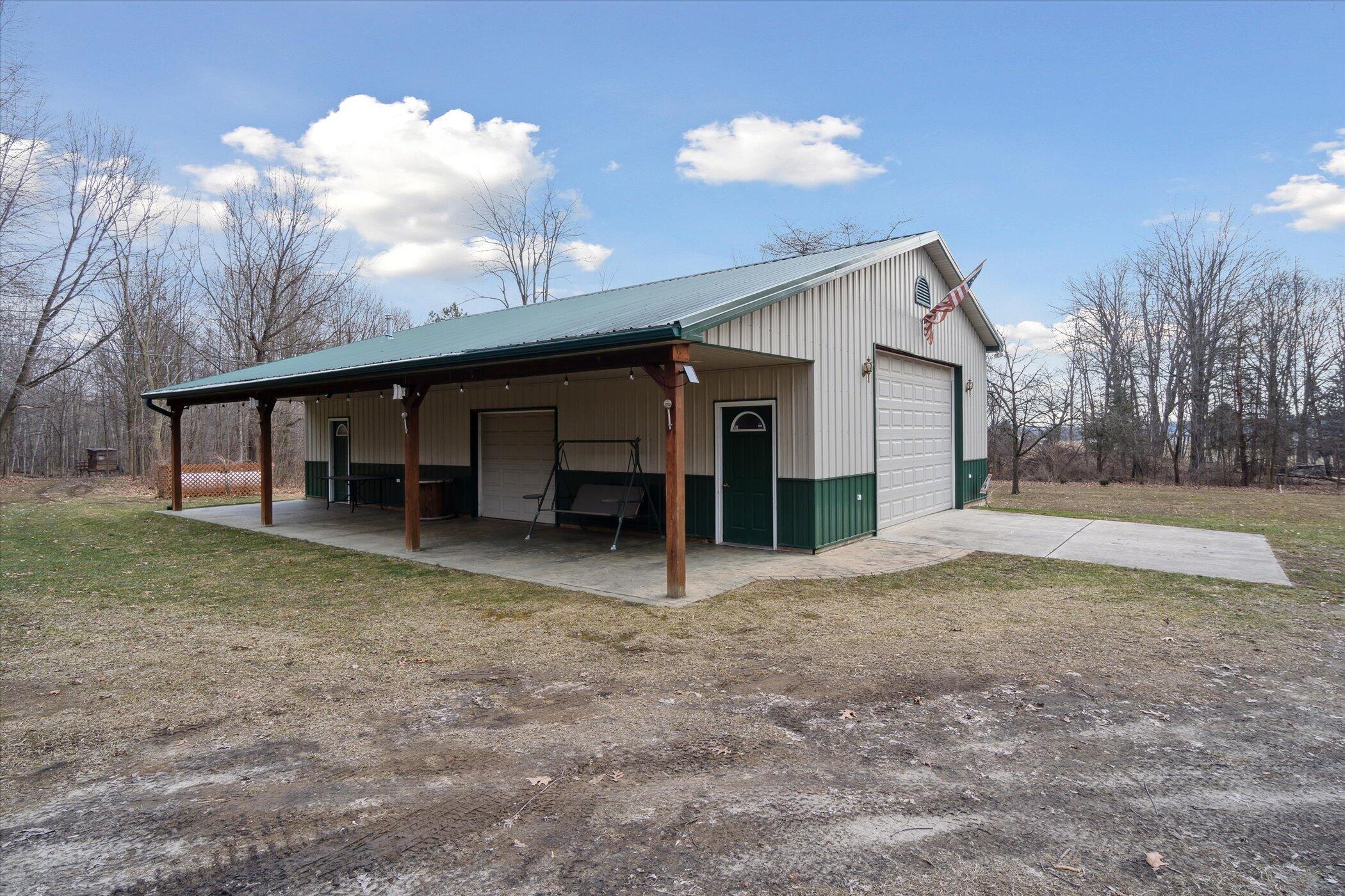 1529 Decamp Road Stockbridge, MI 49285 - Photo 39 of 56 41-1529-Decamp-Rd-Leslie-MI-49251-Window