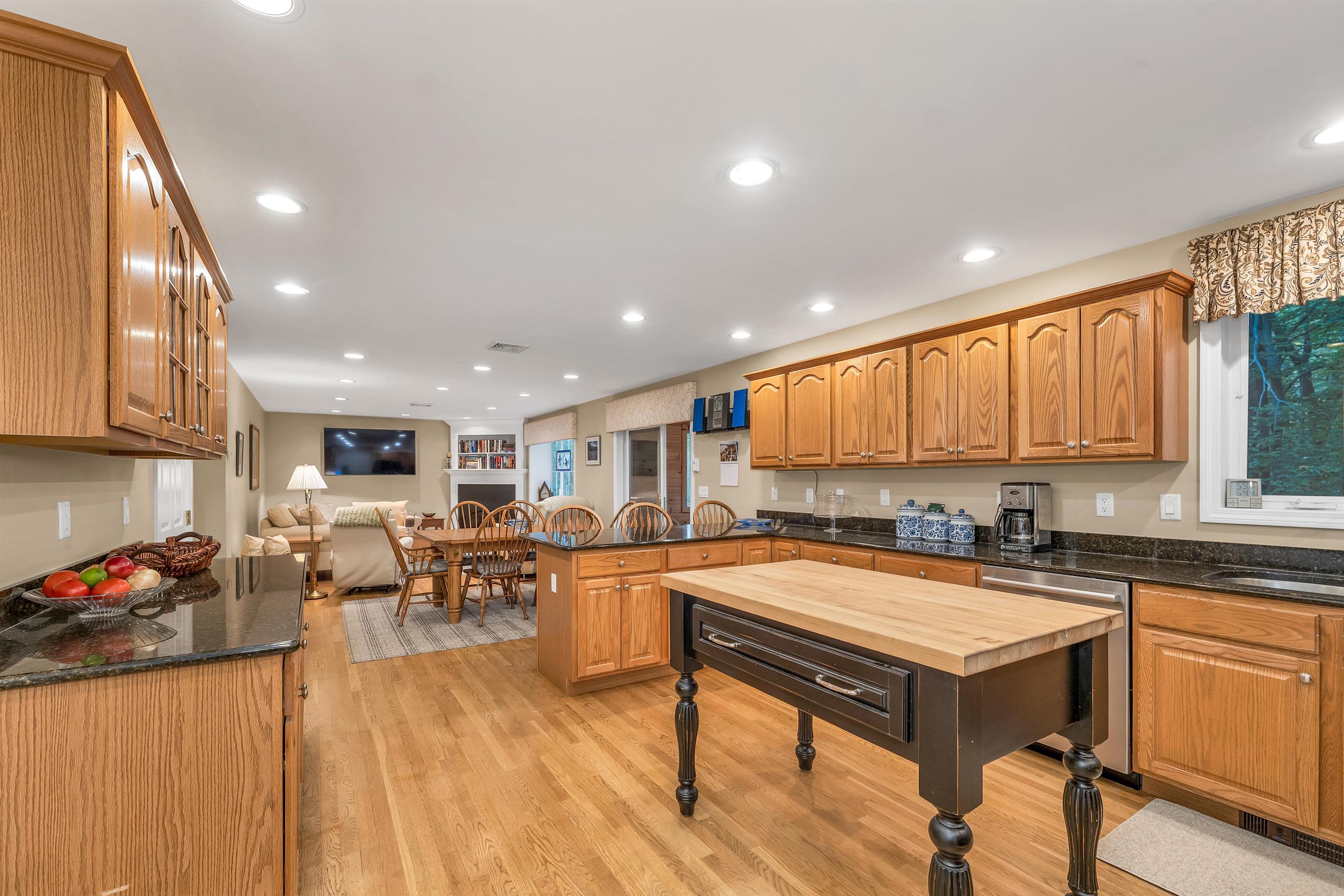 3 Deer Run Wolfeboro, NH 03894 - Photo 4 of 34