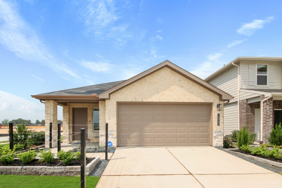 front view of house with a yard