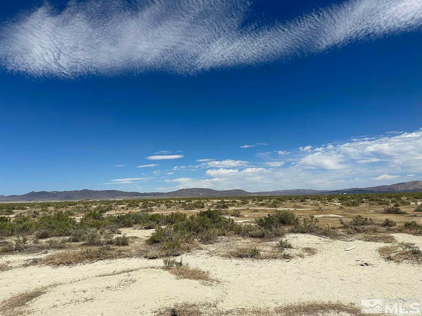 0 Apn 074-431-55 Reno, NV 89510 - Photo 6 of 14 a view of an ocean and beach