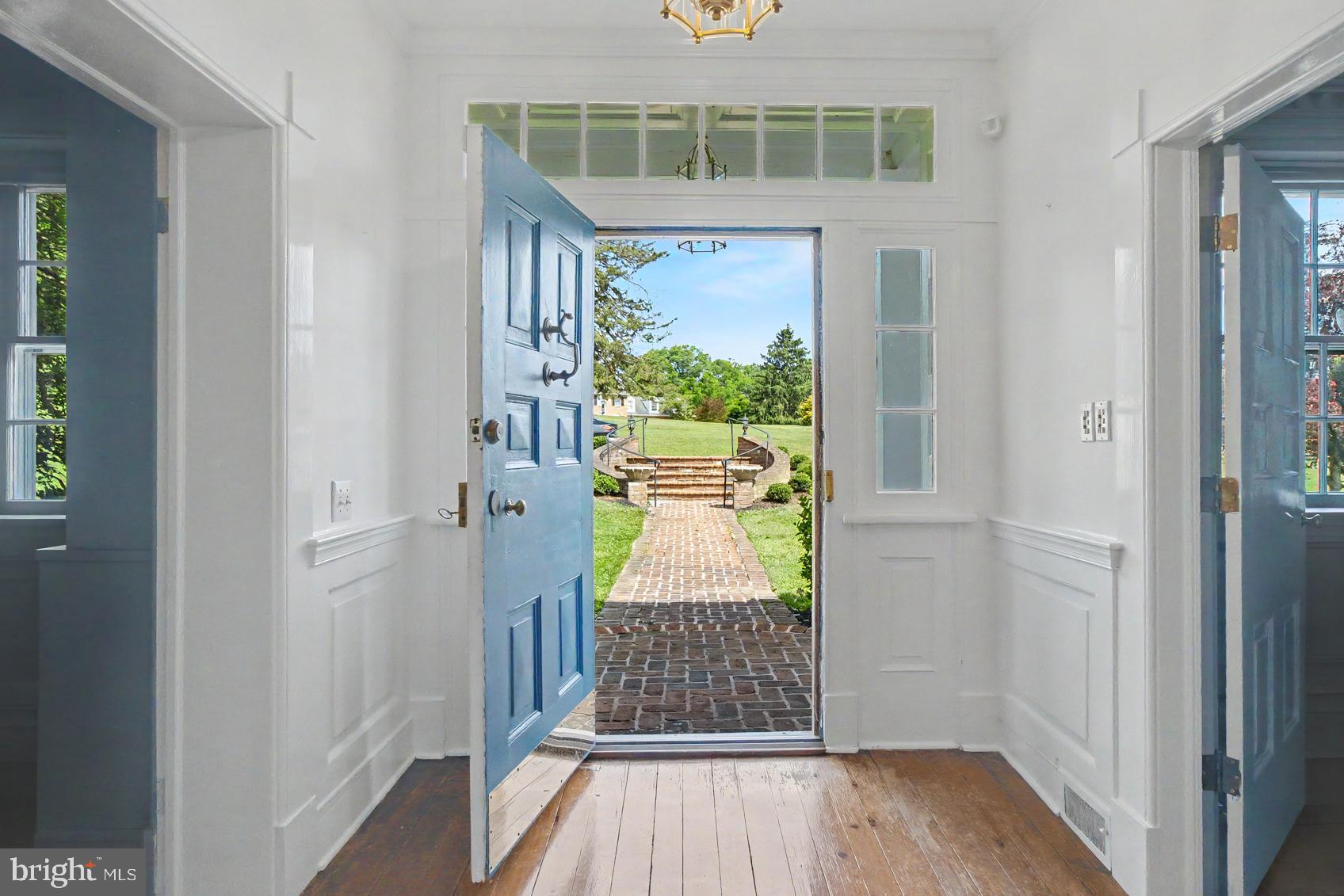 18535 Foreston Road Parkton, MD 21120 - Photo 4 of 101 Entry Foyer