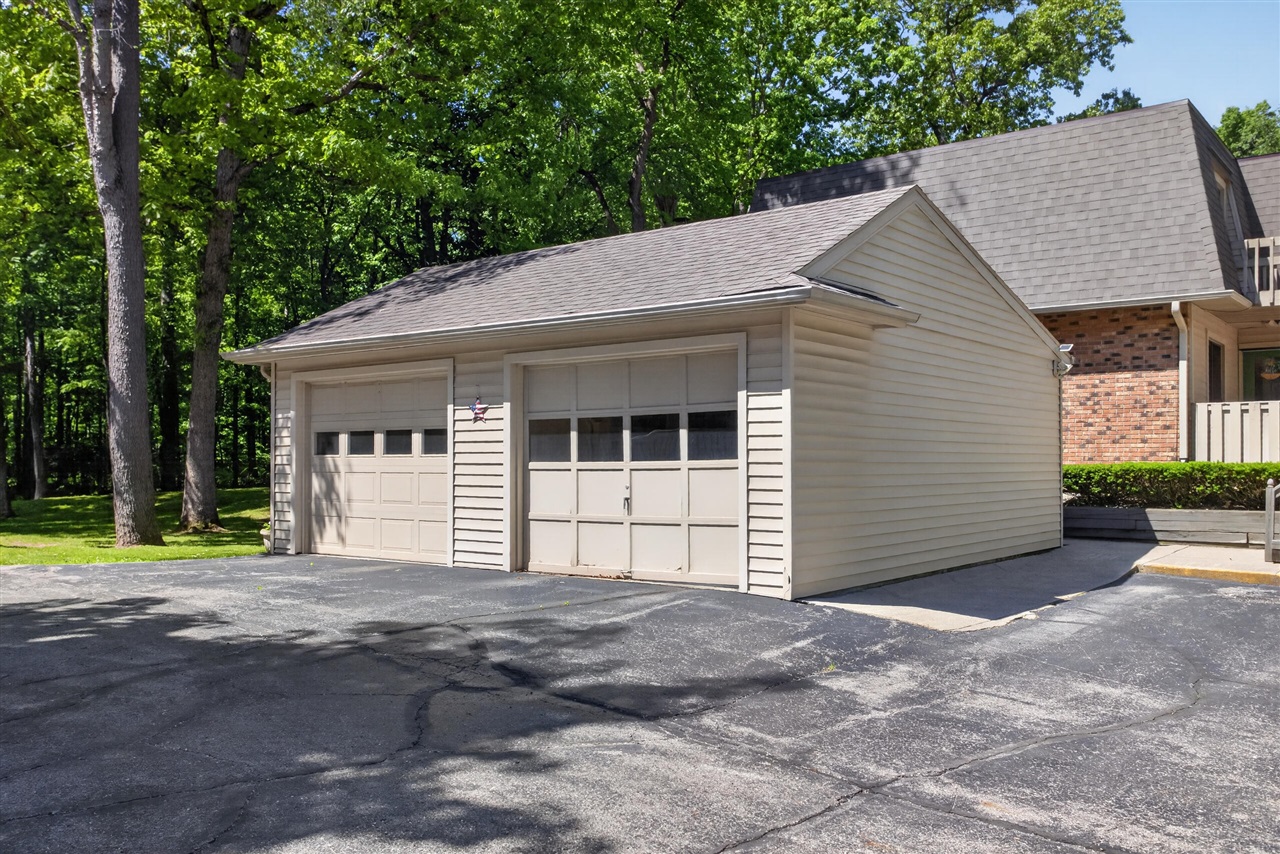 7047 McKay Road Jackson, MI 49201 - Photo 2 of 56