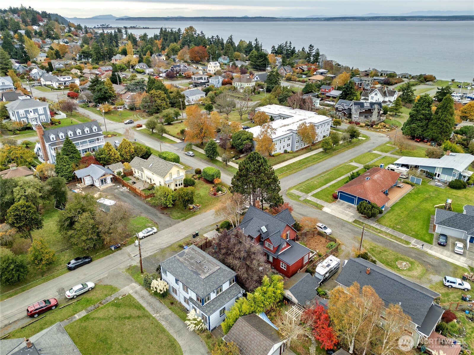 717 Franklin Street Port Townsend, WA 98368 - Photo 37 of 40 an aerial view of residential houses with outdoor space