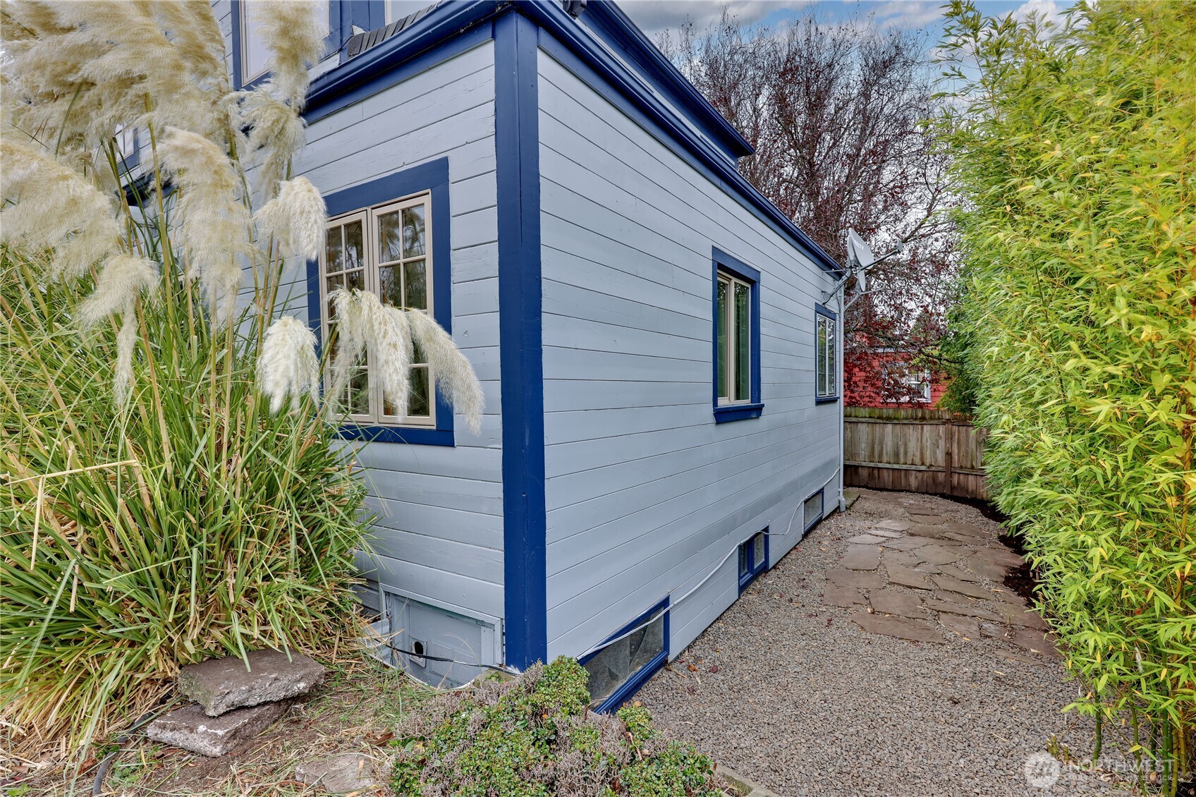 717 Franklin Street Port Townsend, WA 98368 - Photo 5 of 40 a view of a house with a yard