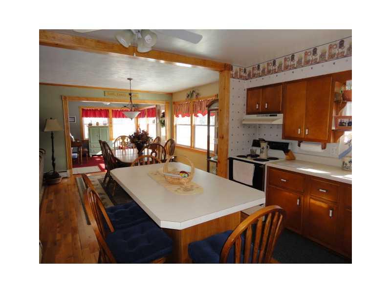 270 Diamond Road Grove City, PA 16127 - Photo 3 of 15 Kitchen.