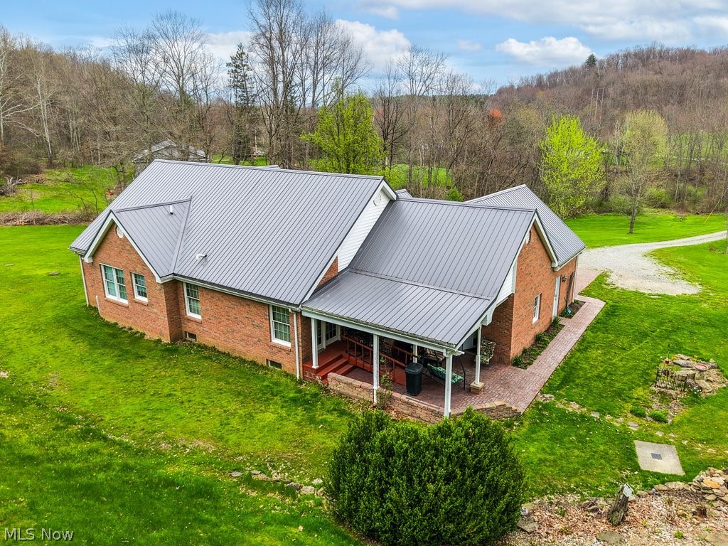 3139 Camille Road Southwest Sherrodsville, OH 44675 - Photo 5 of 50