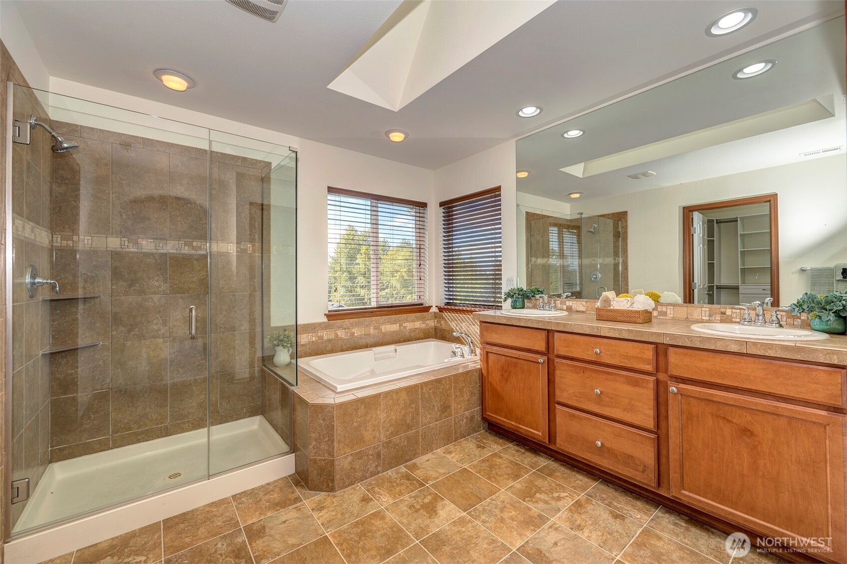 22820 41st Drive Southeast Bothell, WA 98021 - Photo 22 of 32 Gallery Image 22