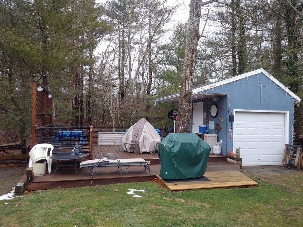 23 Gitche Gumee Road Buzzards Bay, MA 02532 - Photo 11 of 18