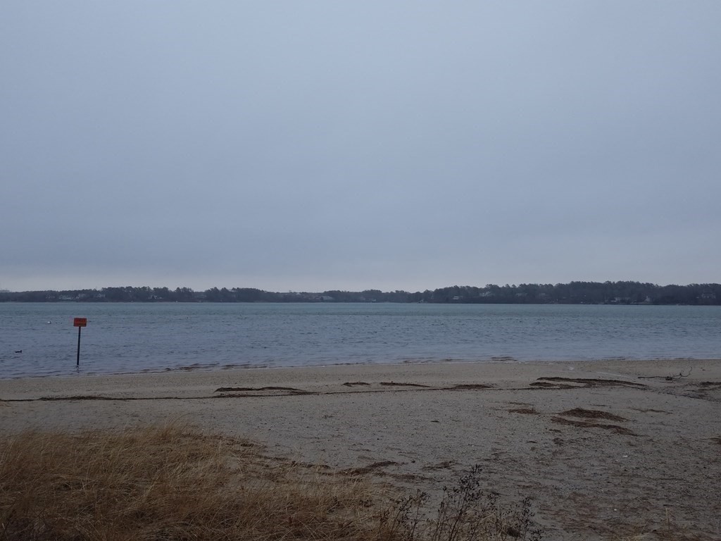 23 Gitche Gumee Road Buzzards Bay, MA 02532 - Photo 14 of 18