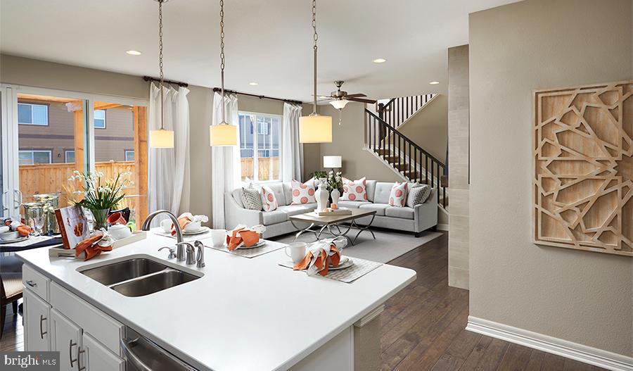 111 Curtain Fall Drive Middletown, VA 22645 - Photo 4 of 8