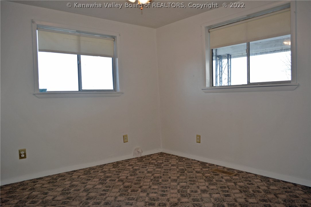 1111 Thorne Road Charleston, WV 25303 - Photo 8 of 25 Gallery Image 8