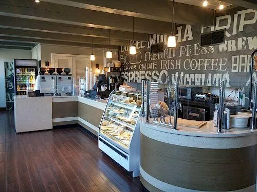 $129,900 | 269 Fontana Boulevard, Unit 1239, Fontana, WI 53125