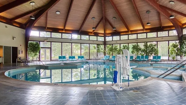 $129,900 | 269 Fontana Boulevard, Unit 1239, Fontana, WI 53125