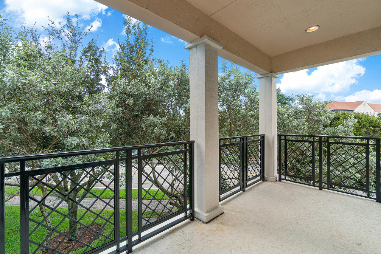 786 Northwest 83rd Lane Boca Raton, FL 33487 - Photo 20 of 31 Balcony