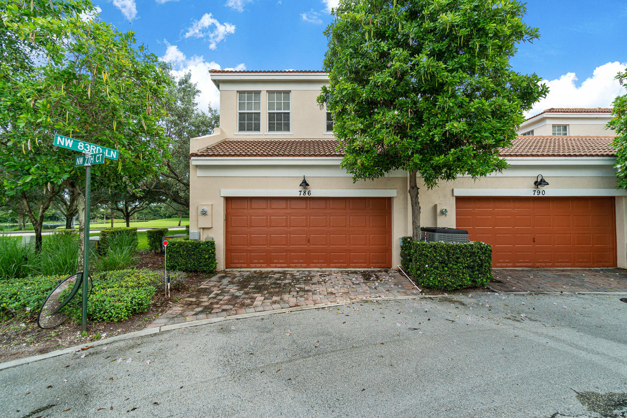 786 Northwest 83rd Lane Boca Raton, FL 33487 - Photo 28 of 31 033-786Northwest83rdLane-BocaRaton-FL-33