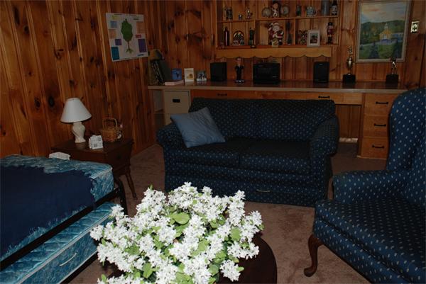 38 Endecott Street Springfield, MA 01118 - Photo 10 of 17 a living room with furniture