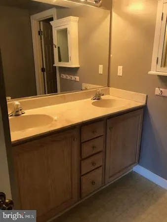 $2,500 | 28480 Pinehurst Circle, Easton, MD 21601
