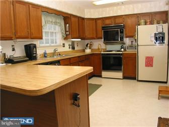 17 Manchester Road Eastampton, NJ 08060 - Photo 5 of 10 Kitchen