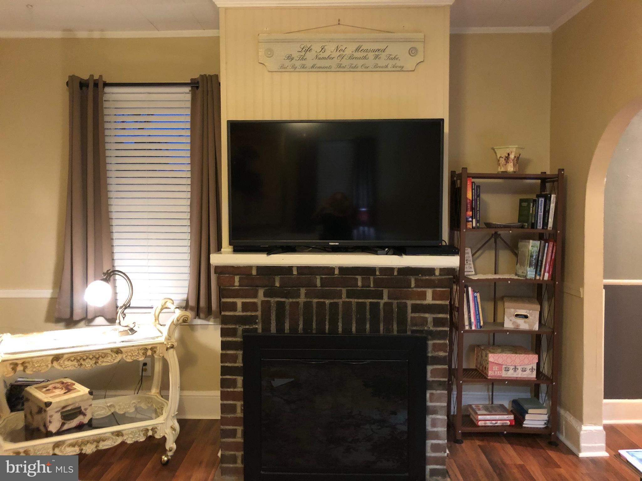 14 Hartford Road Mount Laurel, NJ 08054 - Photo 11 of 42 Fireplace in Living Room