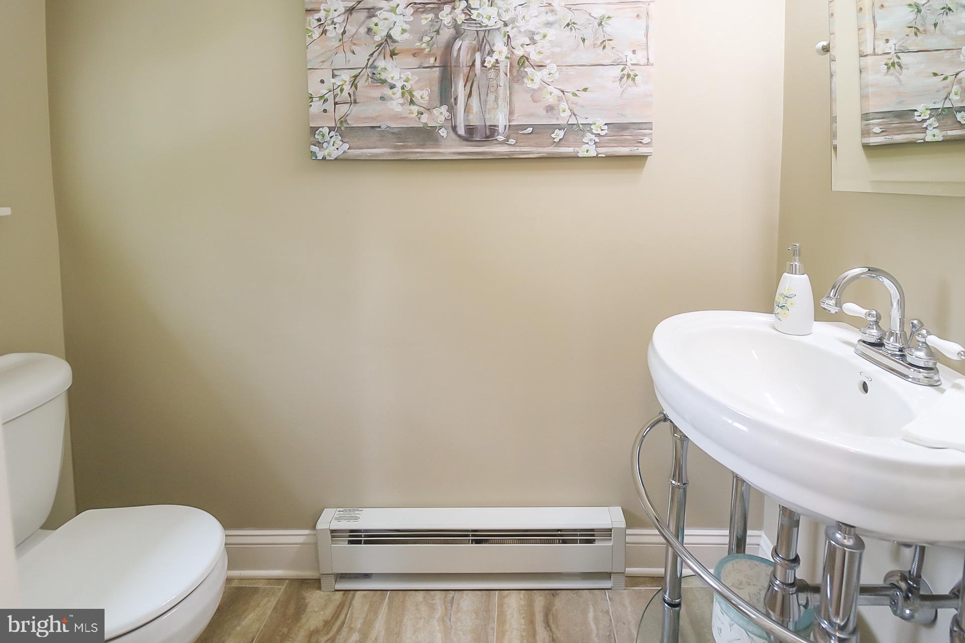 14 Hartford Road Mount Laurel, NJ 08054 - Photo 26 of 42 Powder Room