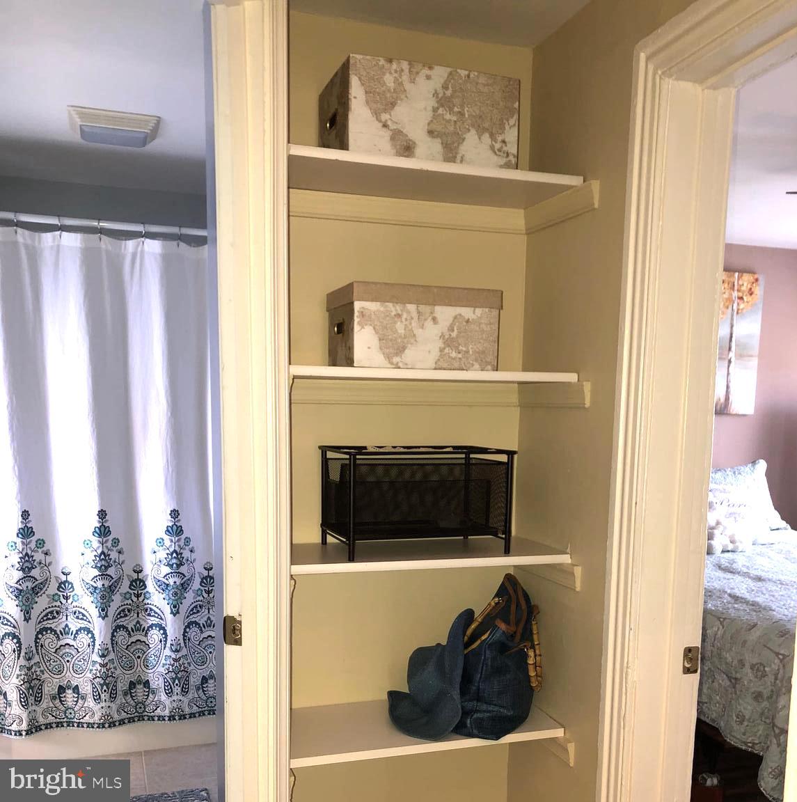 14 Hartford Road Mount Laurel, NJ 08054 - Photo 29 of 42 Hall Linen Closet