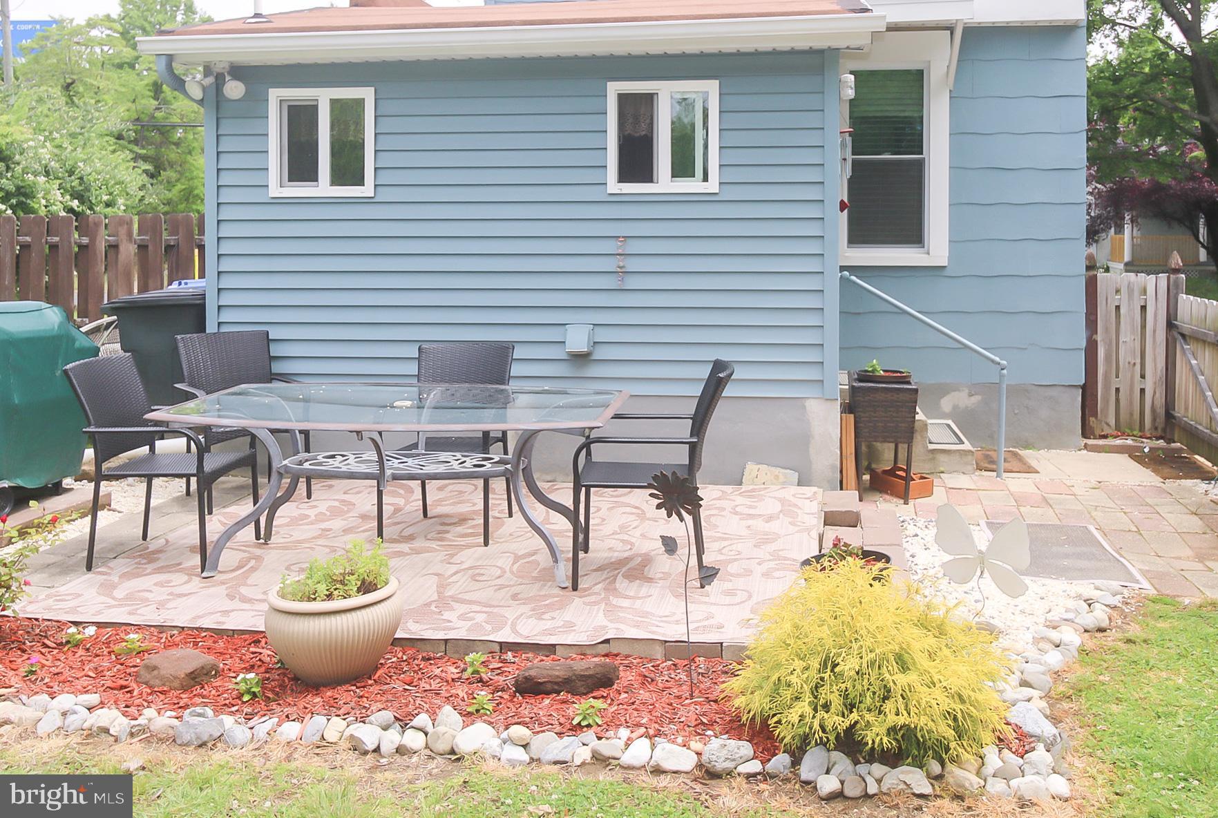 14 Hartford Road Mount Laurel, NJ 08054 - Photo 7 of 42 Patio and back entrance to Mud Room